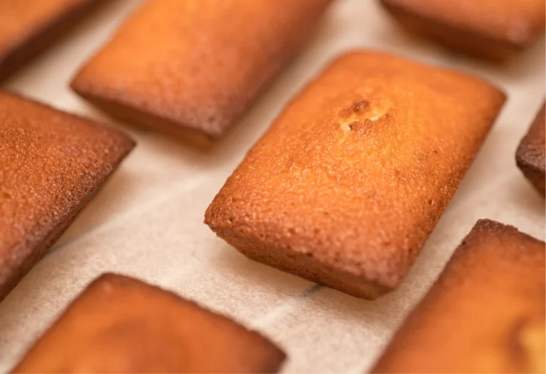 Financiers au chèvre et au miel